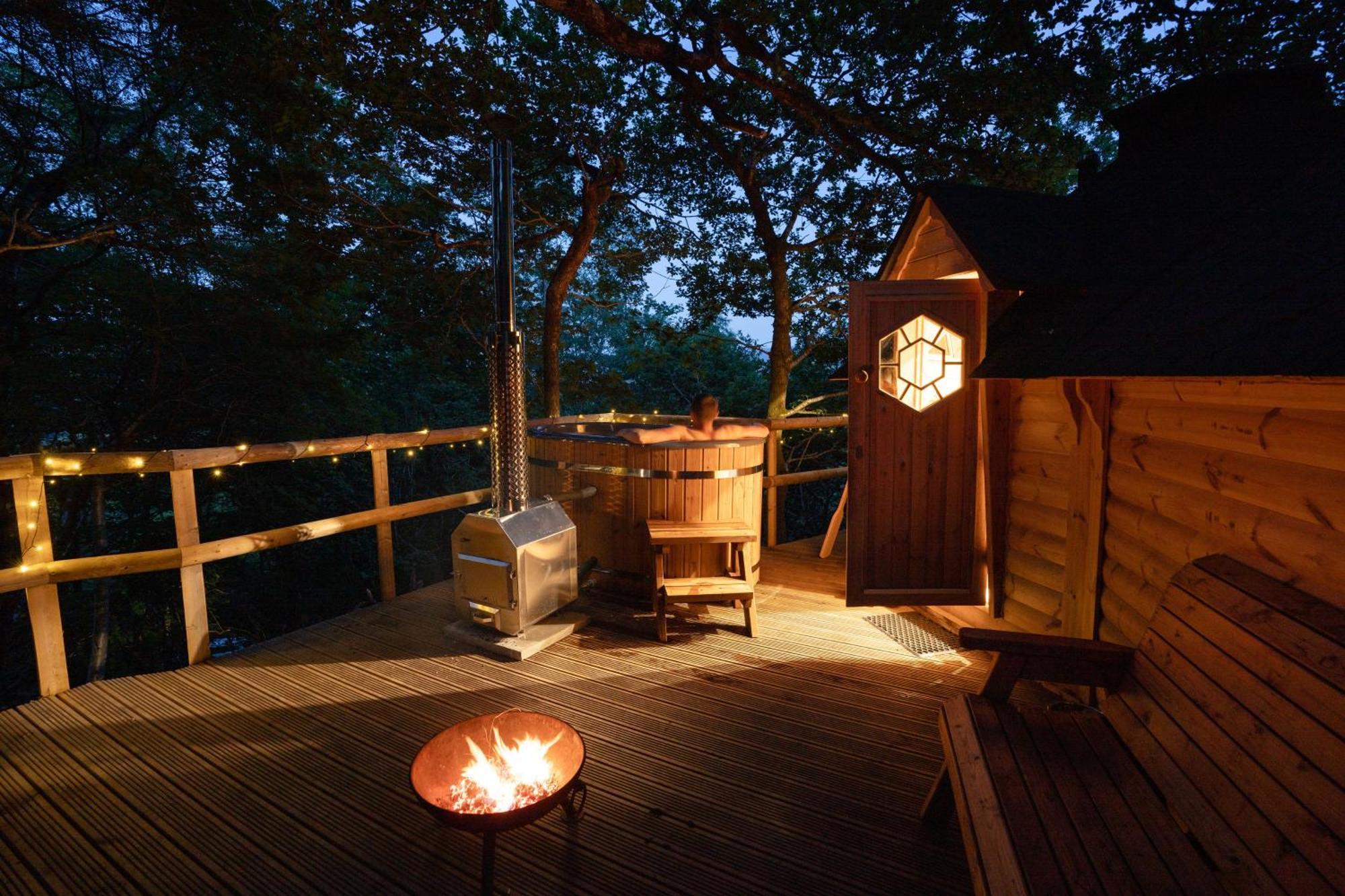 Chestnut Tree House With Hot Tub & Sauna Barmouth Buitenkant foto