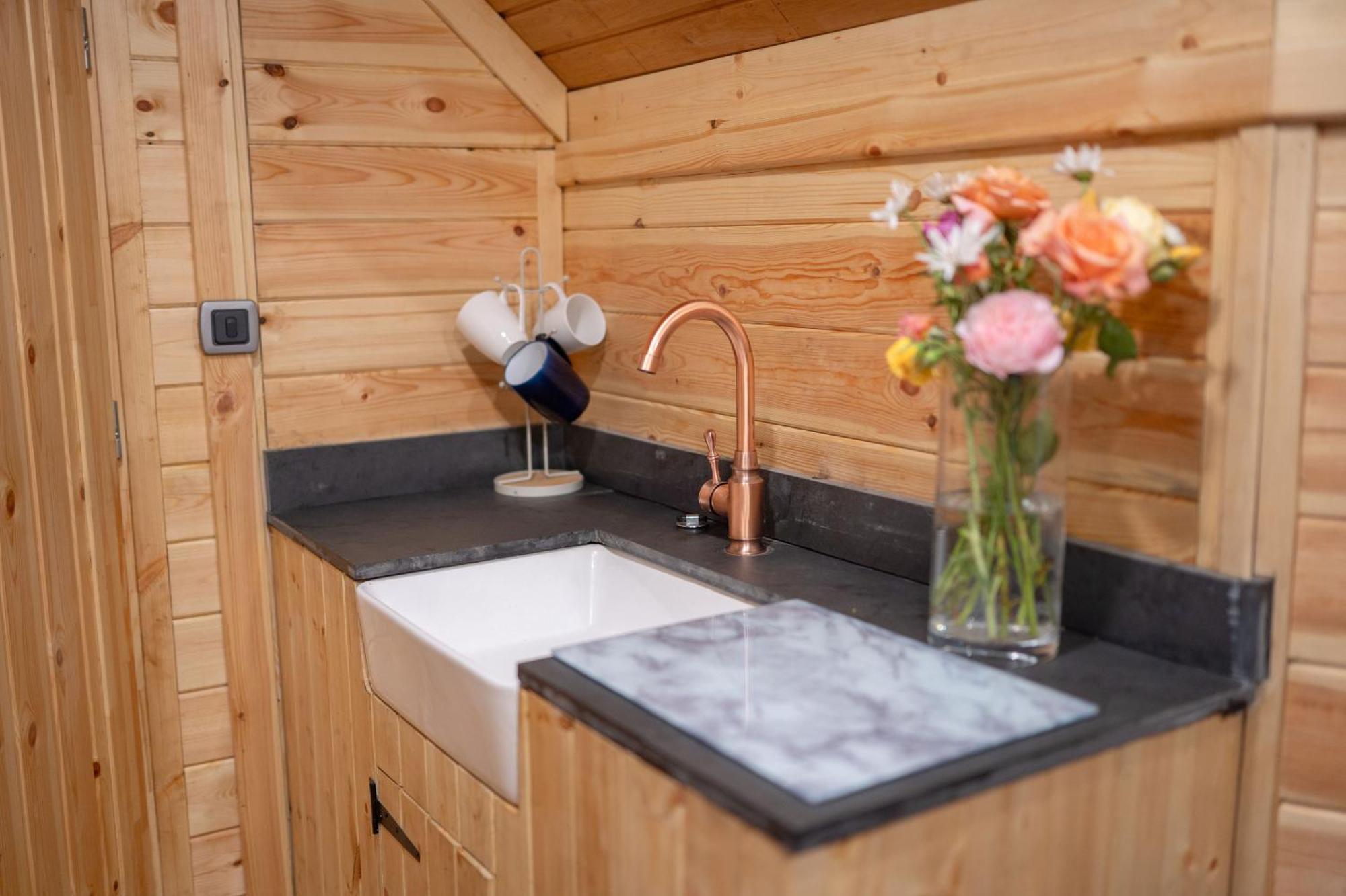 Chestnut Tree House With Hot Tub & Sauna Barmouth Buitenkant foto